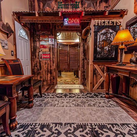 The Honky Tonk Cabin Long Valley Junction Екстер'єр фото